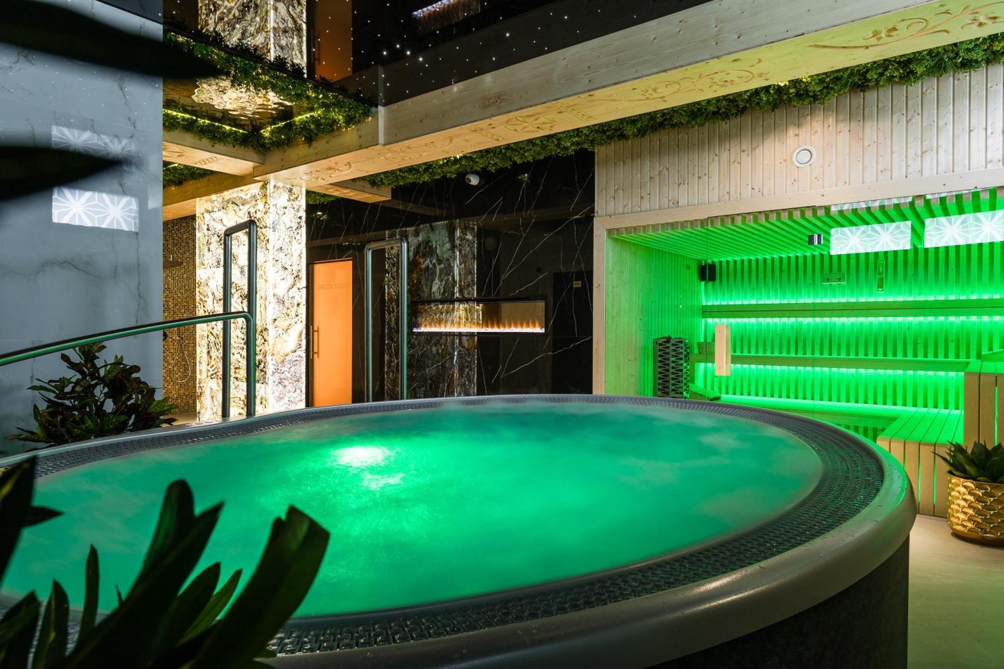 Goralski Resort Family & Spa Bialka Tatrzanska Ngoại thất bức ảnh